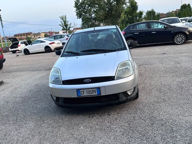 Ford Fiesta 1.2 16V 3p. Ghia