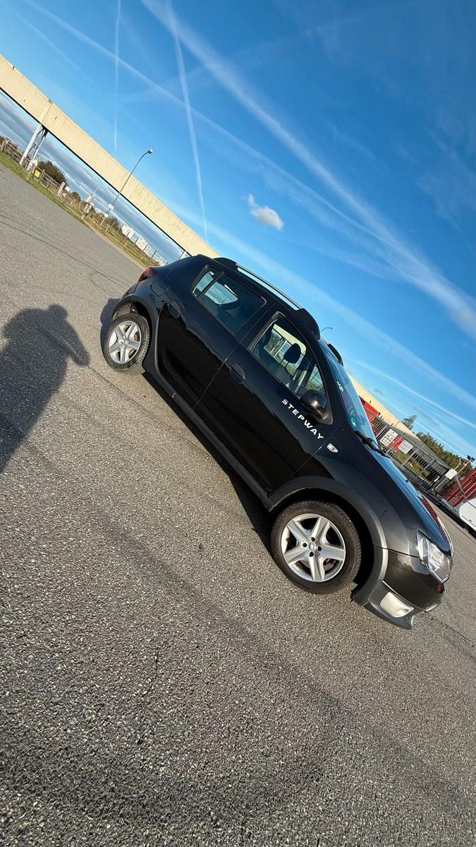 Dacia Sandero 2015 — салон