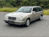 Mercedes-Benz Mercedes W210 S210 300td Superturbodiesel ... - Mercedes-Benz 300 mit Diesel-Antrieb: Kombi