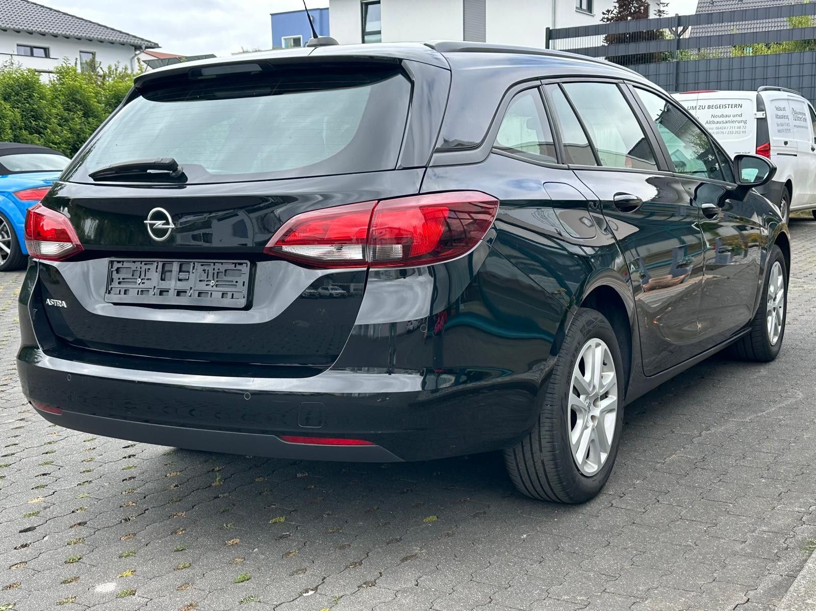 Fahrzeugabbildung Opel Astra Business 1.5 CDTI LED+PDC+NAVI+TEMPO+MFL+