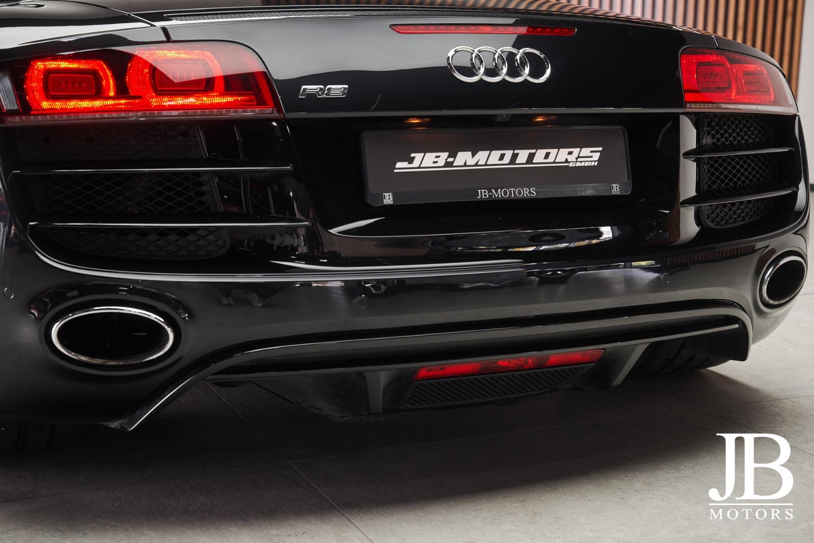 Audi R8 Spyder V10 5.2 FSI 525 ch • Boîte manuelle 6• Magnetic Ride • B&O • Caméra