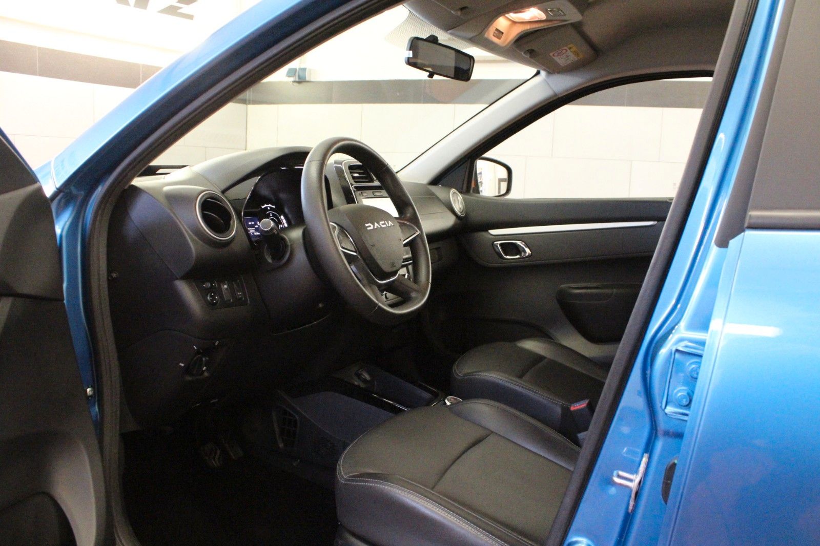 Fahrzeugabbildung Dacia Spring 45 Electric Expression MediaNav CCS