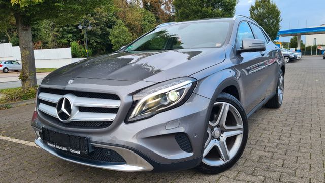 Mercedes-Benz GLA-180-AUT*KLIMA+LED+NAV+LEDER+TEMP+SHZ+AMG-ALU