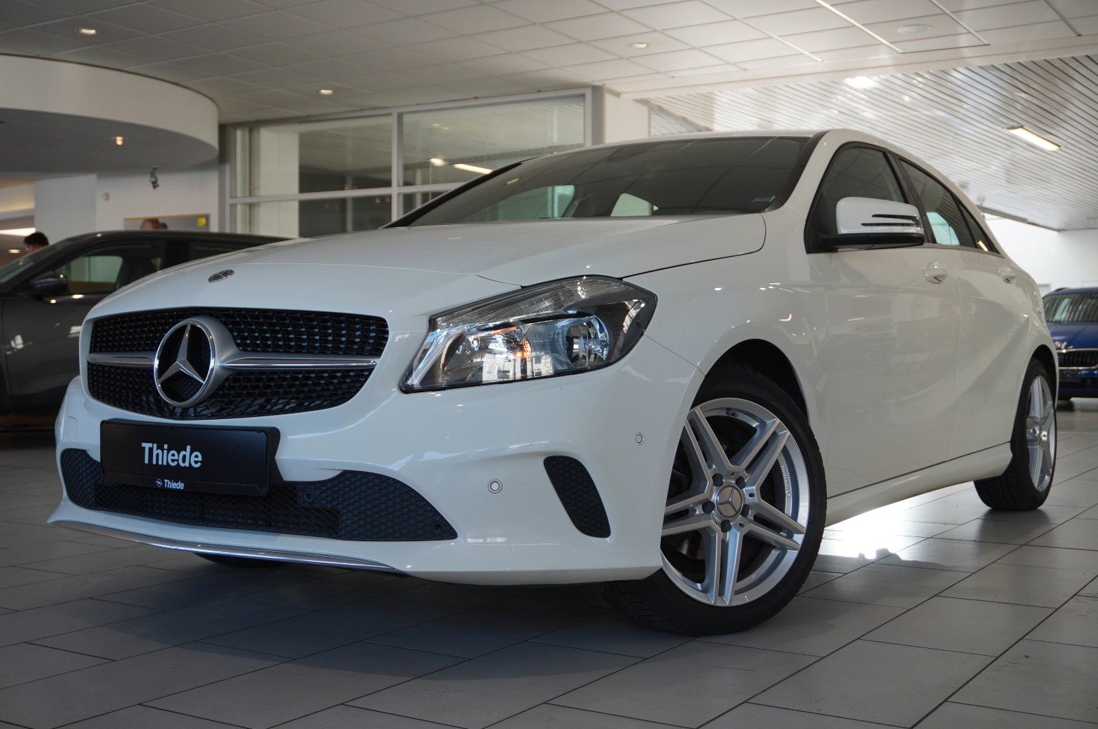 Fahrzeugabbildung Mercedes-Benz A 180 CDI URBAN KLIMA/SHZ/PDC/TEMP./SPORT/AHK
