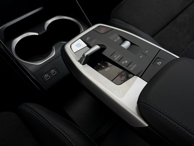 Foto Nummer 10: BMW iX2