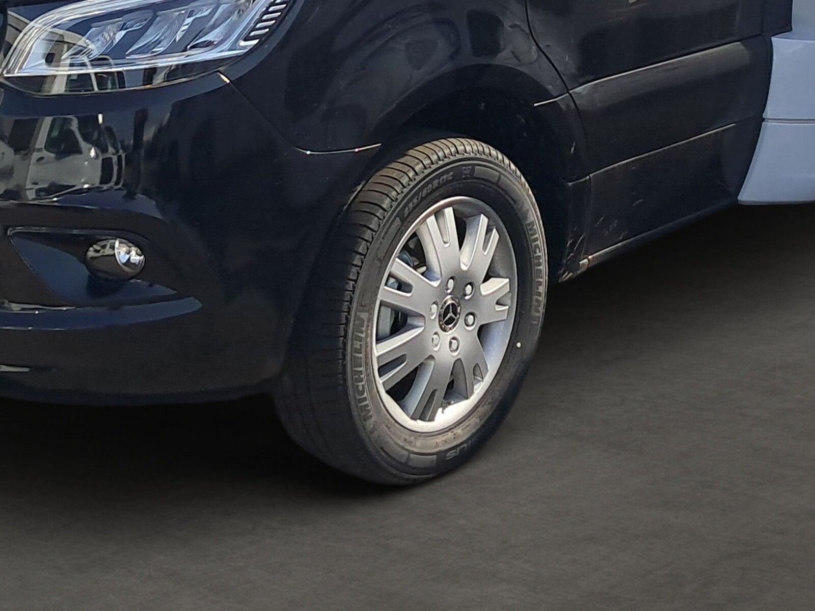 Fahrzeugabbildung Eura Mobil Profila T PT726EF Hubstützen,SAT,Solar,Lithium