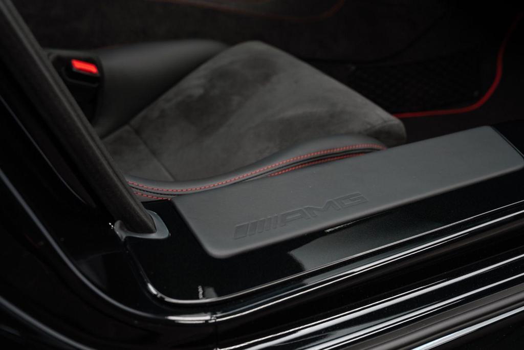 Mercedes-Benz SLS AMG