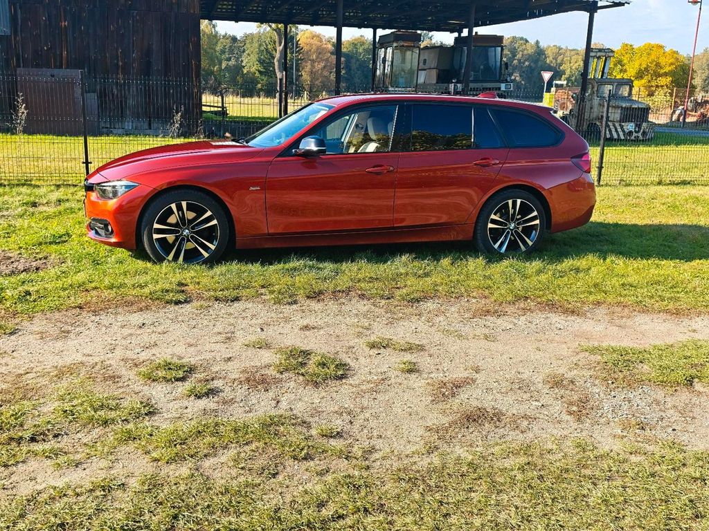 Image of BMW 320