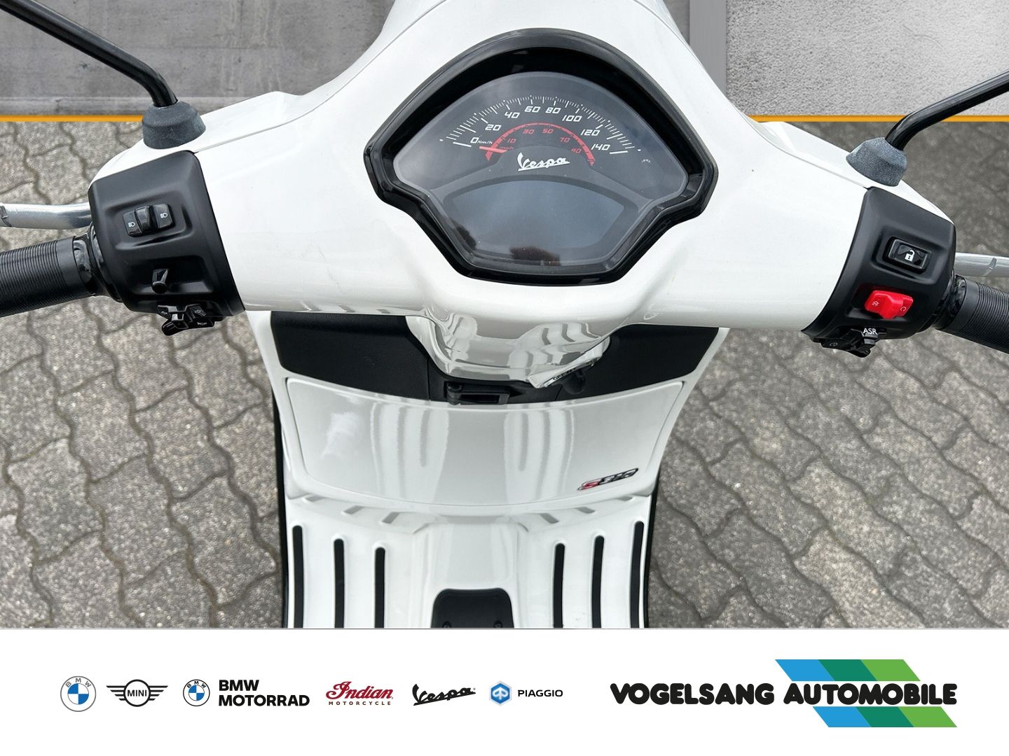 Fahrzeugabbildung Vespa GTS 125 Super Sport HPE, Voll LED, Keyless Ride,