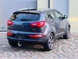 Kia Sportage Spirit 4WD +AHK+CAM+PANO+L+N+X+ - Kia Sportage mit Diesel-Antrieb: Automatik