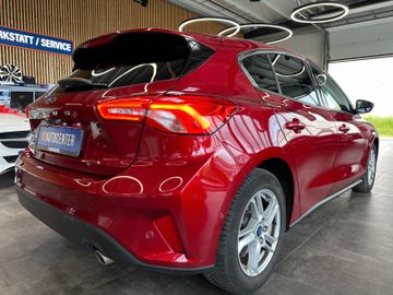 MYAUTOCENTER – Gebraucht- und Jahreswagen mit Werkstattservice in Pfaffenhofen Ford Focus Lim. *Pano*Kamera*AHK*LED*