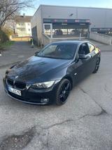 BMW 320i Coupé (E92) M-Optik - Saphirschwarz - BMW 320: Coupe, E92