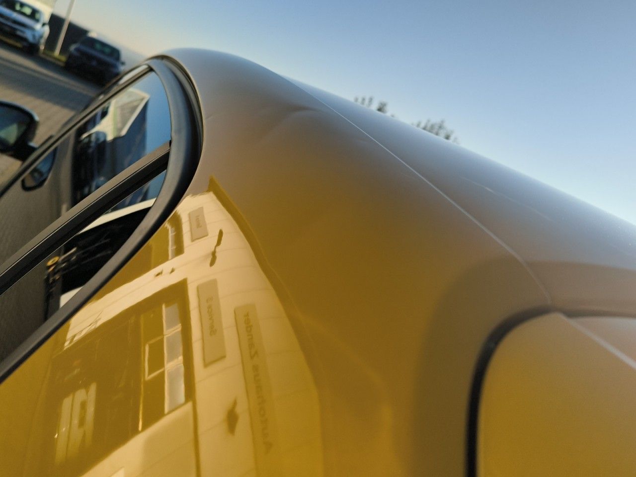 Fahrzeugabbildung Peugeot 208 e- GT