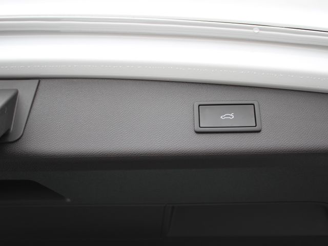 Leon ST VZ 2,0 TSI 4Drive 19"*ACC*el.Heckklappe