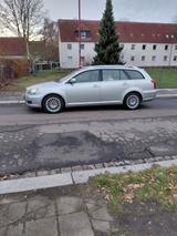 Toyota Avensis t25 diesel (Neue TÜV) - Toyota Avensis: Kombi, T25