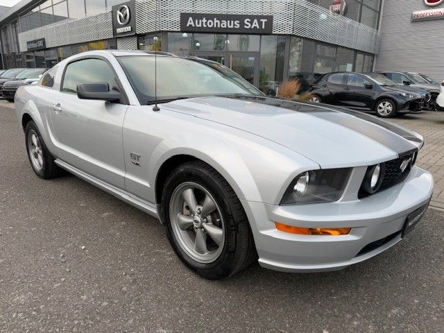 Ford Mustang GT 4,6L Sauberer Zustand