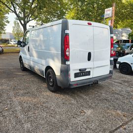 Opel Vivaro - 11
