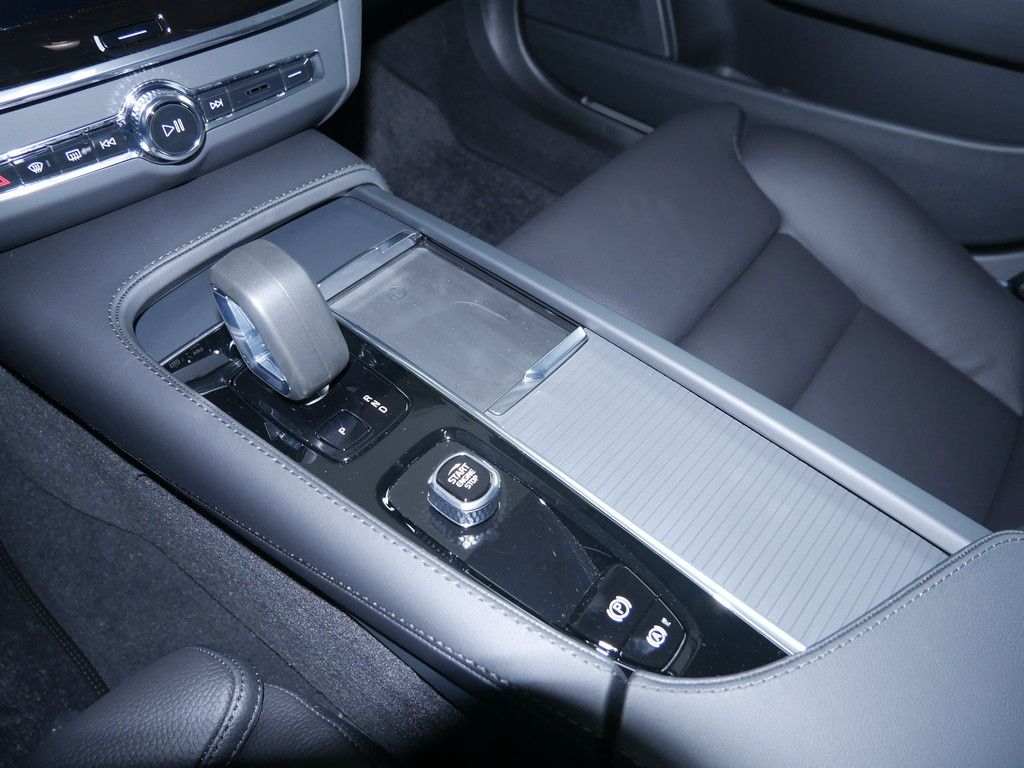 Volvo V90 B4 Plus Bright PDC SHZ LEDER KAMERA NAVI LED foto 12