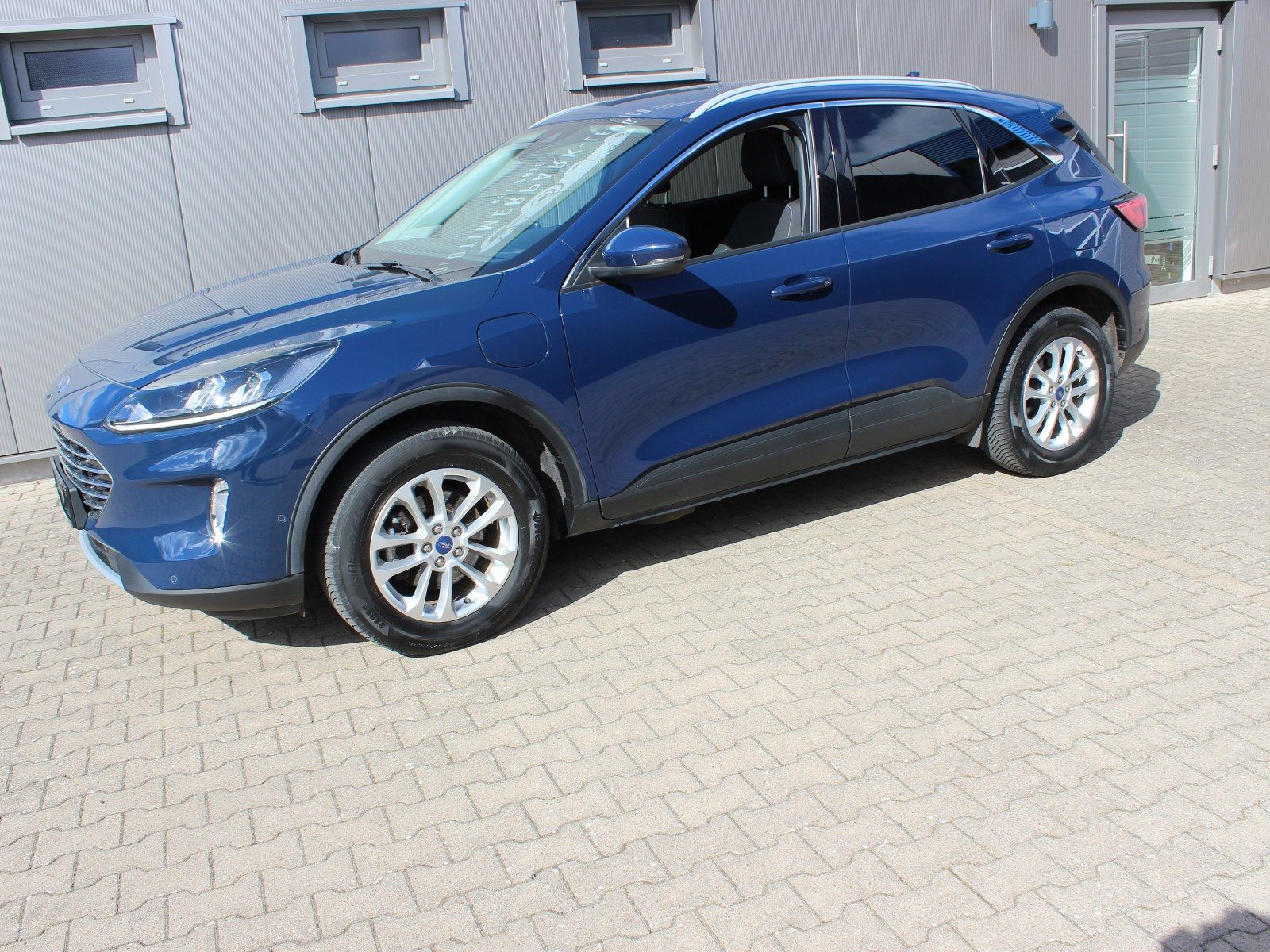 Fahrzeugabbildung Ford Kuga Plug-In Hybrid Titanium 2,5 Duratec