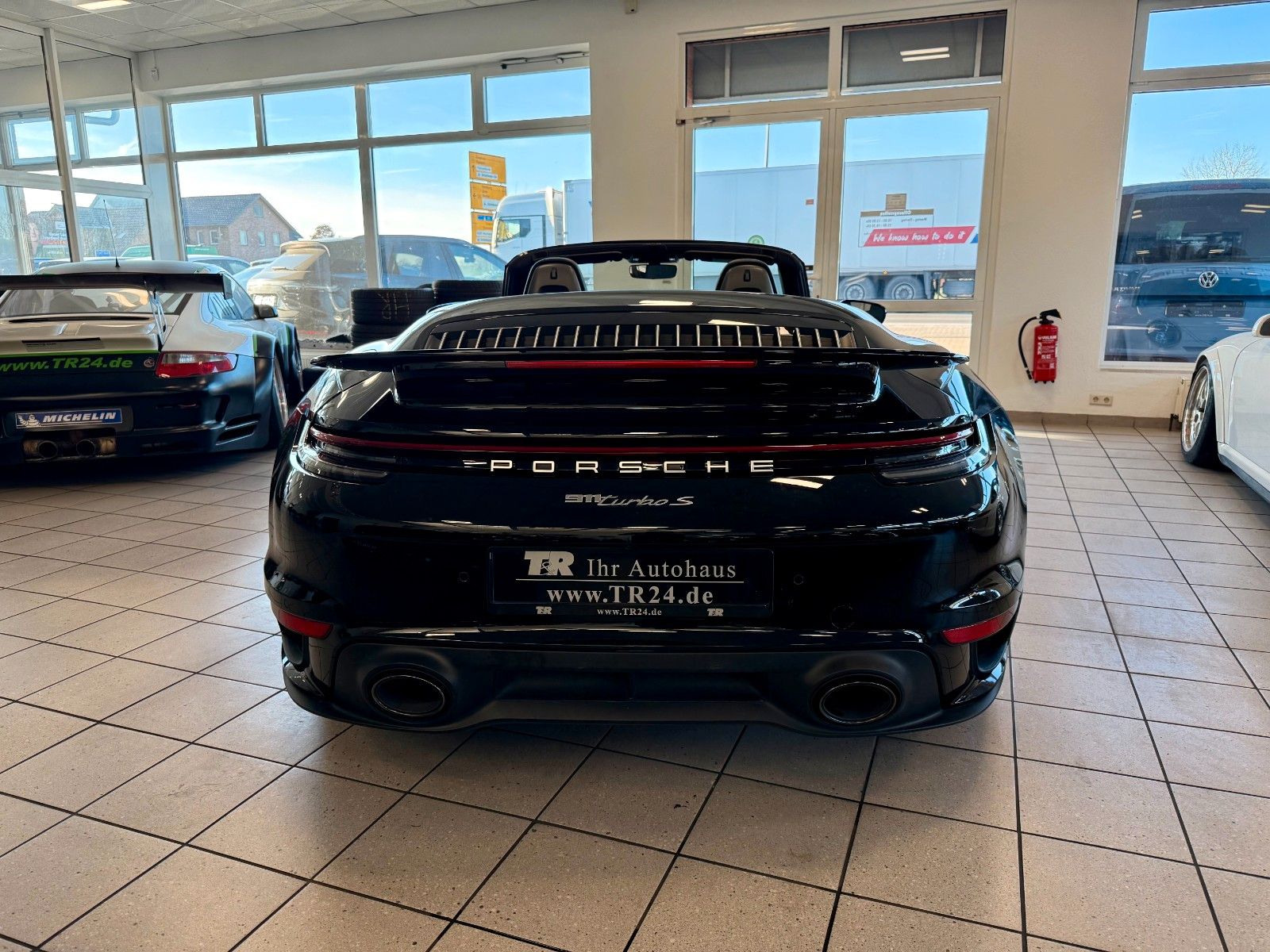 Fahrzeugabbildung Porsche 911 992 Turbo S Cabrio SportAbgas/Burmester/ACC