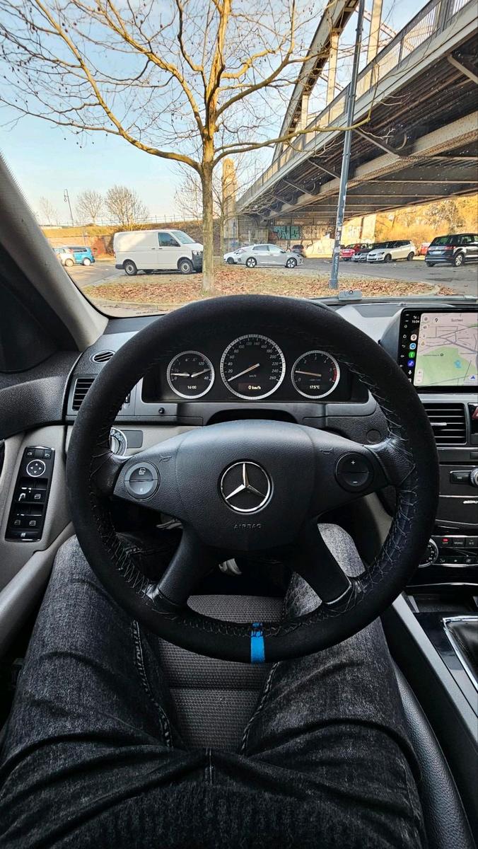 Mercedes-Benz C220 2008 — photo 10