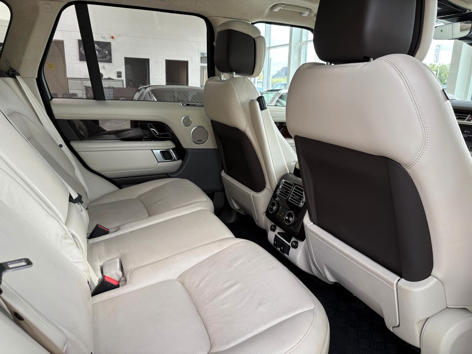 Fahrzeugabbildung Land Rover Range Rover P400e Autobiography Hybrid