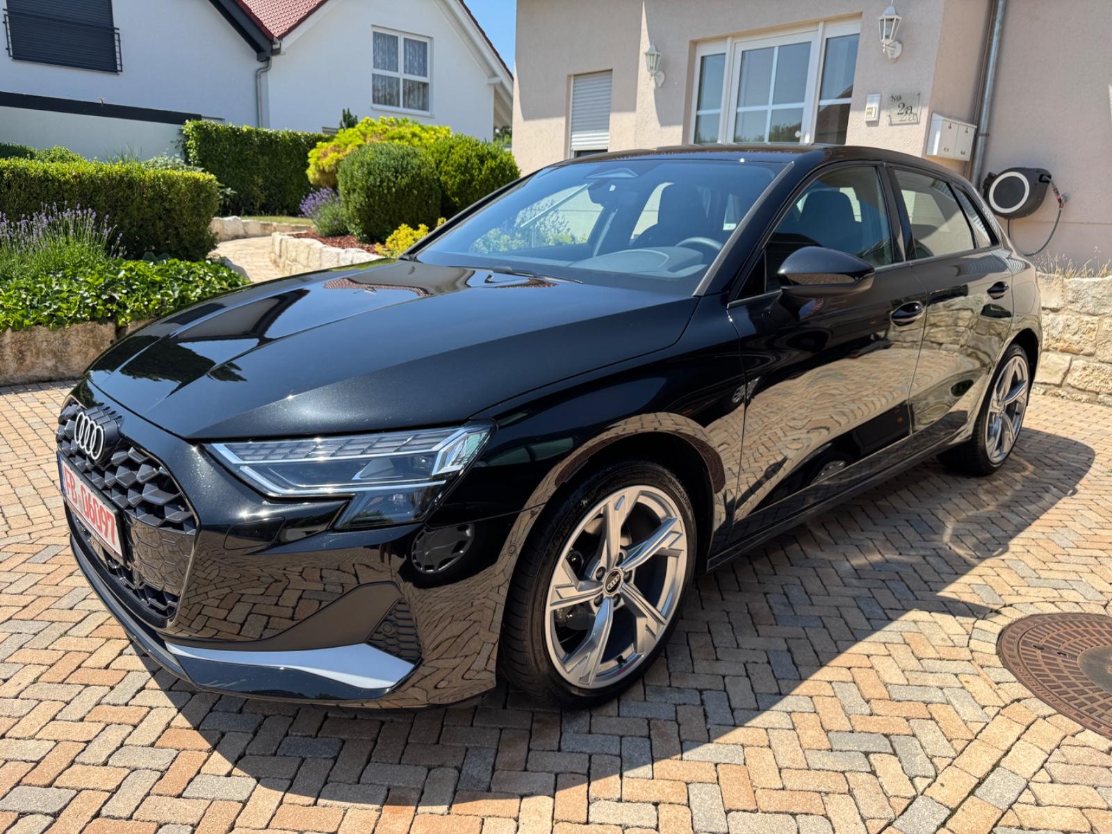 Audi A3 Sportback TFSI 110 kW advanced- Virtual-18"