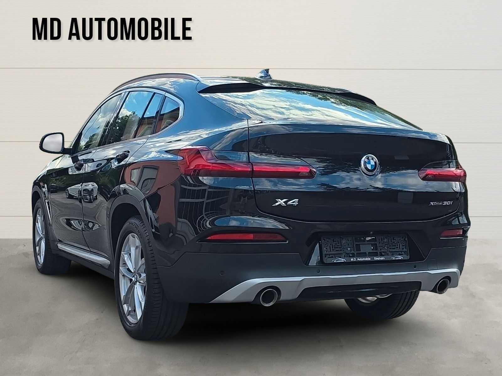 BMW X4 xDrive 30 i xLine Panorama imagem 3