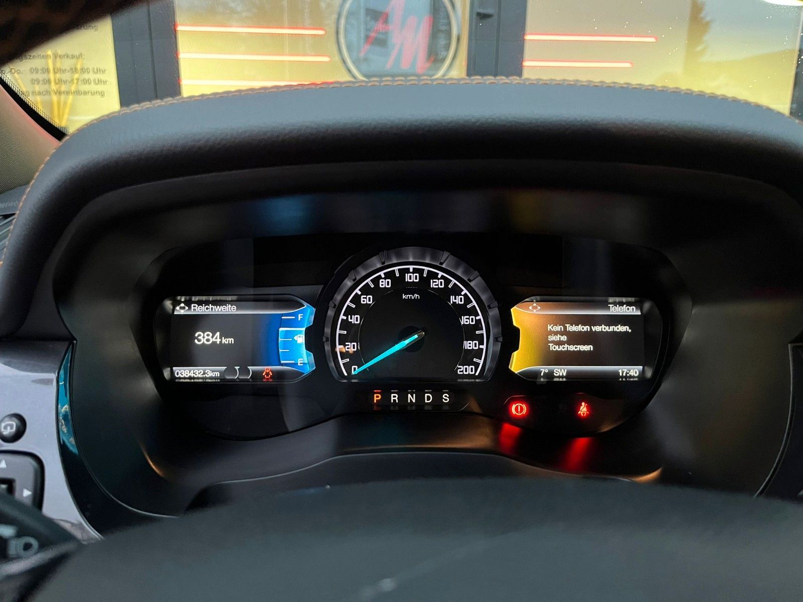 Fahrzeugabbildung Ford Ranger 2.0 TDCi PantherWildtrak Doppelkab. 4x4