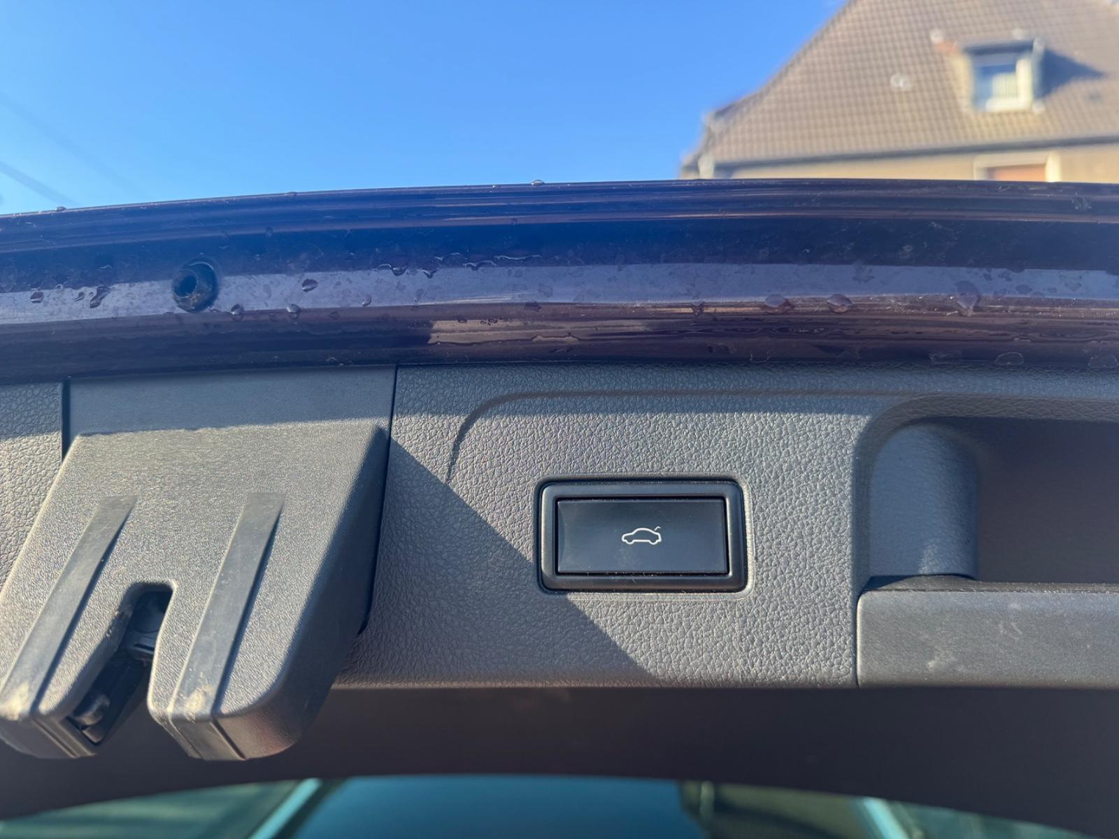 Volkswagen AUT/360°KAMERA/PANO/LEDER/LHZ/HUD/SHZ-V-H/KEYLES