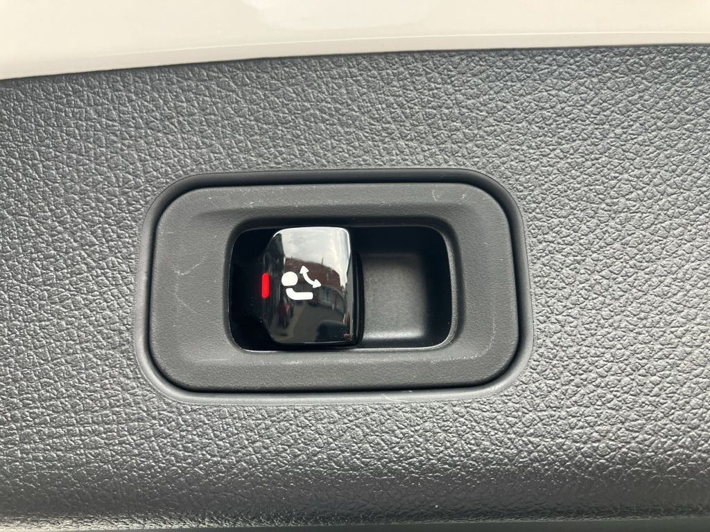 Fahrzeugabbildung Mercedes-Benz GLC 220 d 4M AMG*NIGHT*PANO*AHK*DISTR*TOTW*MEMO