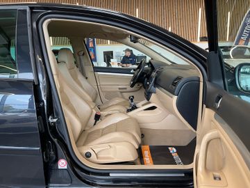 Volkswagen Golf V Lim. GTI *Klima*SHZ*Vollleder*TÜV neu*