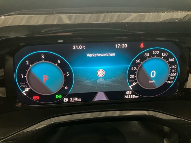 Fahrzeugabbildung Volkswagen Multivan T7 LIFE NAVI RFK SHZ PDC