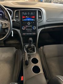 Renault Megane IV Grandtour Play *Navi*AHK*Sitzheiz.*