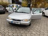 Ford Mondeo 2.5 V6 Ghia Auto Ghia - Ford Mondeo: V6
