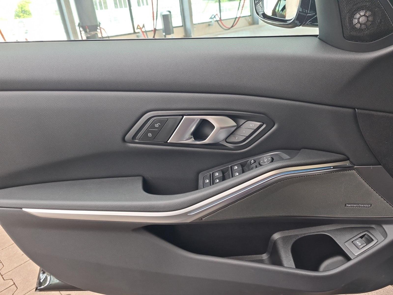 BMW M340i xDrive Limousine HK HiFi Head-Up ACC RFK u