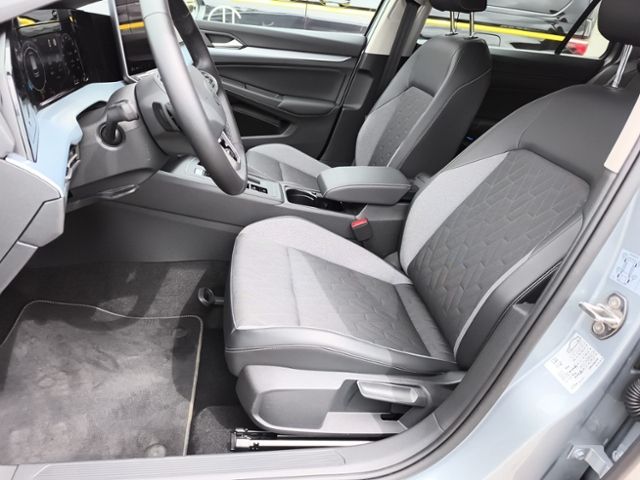 Fahrzeugabbildung Volkswagen Golf VIII Variant 2.0 TDI SCR DSG Goal LED PLUS