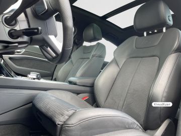 Audi Q8 e-tron - 12