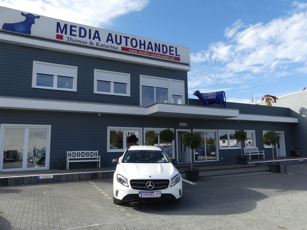 Image of Mercedes-Benz GLA 200