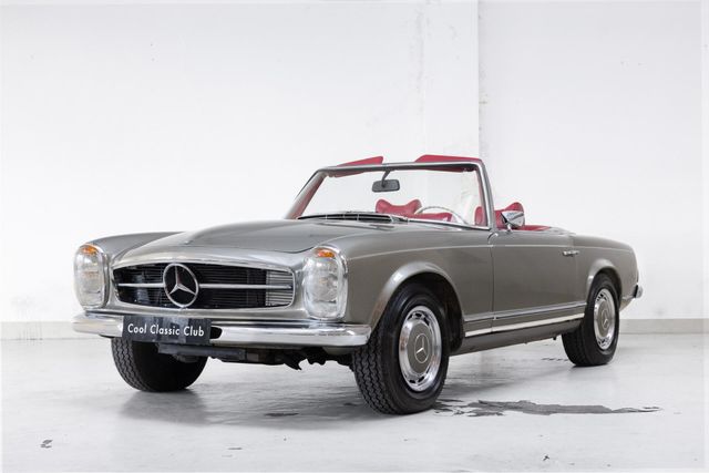 Mercedes-Benz SL 280 Pagode - Dutch Delivered - 3 Owner -