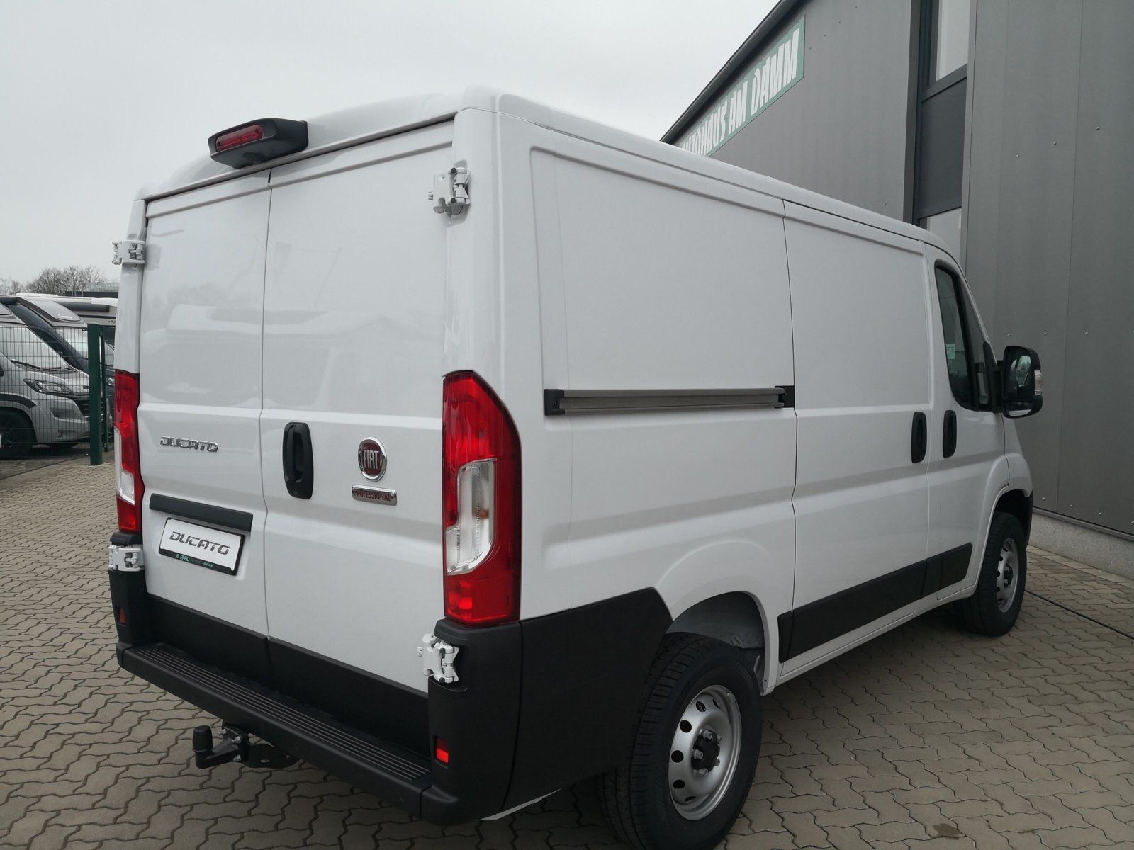 Fahrzeugabbildung Fiat Ducato Kasten 35 140 L1H1 AHK