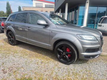 Audi Q7 - 1
