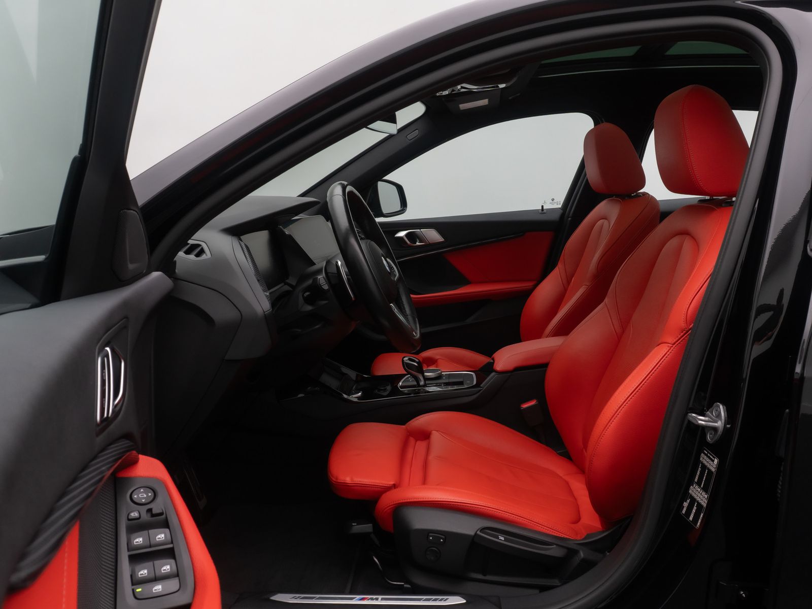 Fahrzeugabbildung BMW 120i M Sport Komfort DAB HiFi Panorama Leder 19"