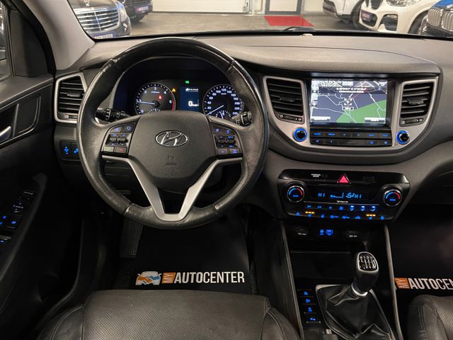 Hyundai Tucson Premium 4WD *AHK*KAMERA*NAVI*PANO*LEDER*