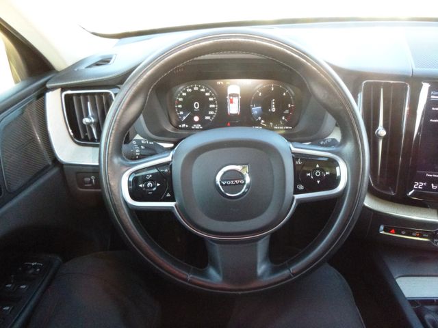 Fahrzeugabbildung Volvo XC60 Inscription 2WD >AUT/AHK/Kamera/PANO/PDC<