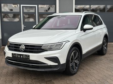 Volkswagen Tiguan - 2