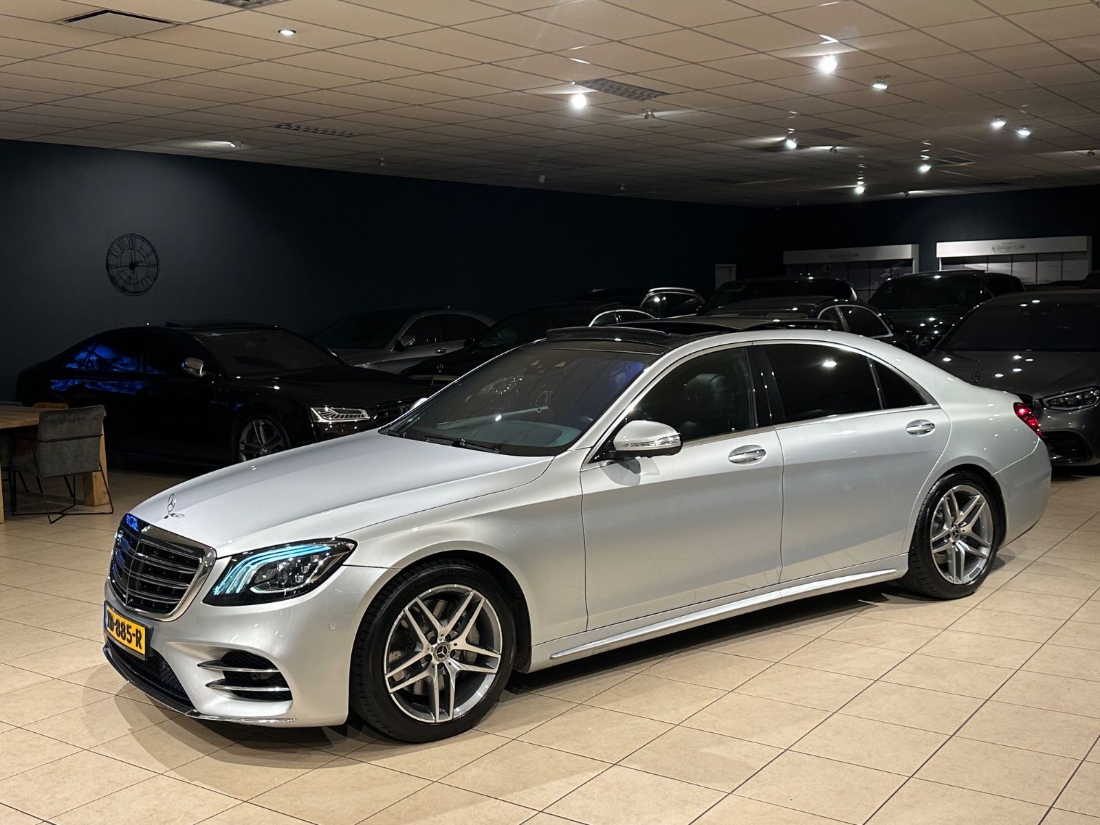 MERCEDES-BENZ S 400d 4Matic LANG/AMG/CHAUFFEUR/PANO/DISTR/VOLL