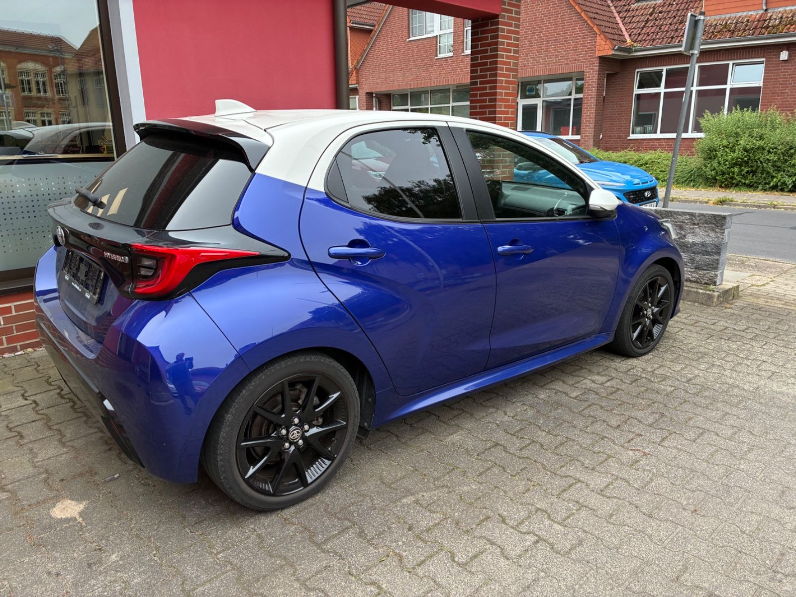 Toyota Yaris Hybrid Style-Automatik-5-tür-Bicolor-Navi- imagem 3