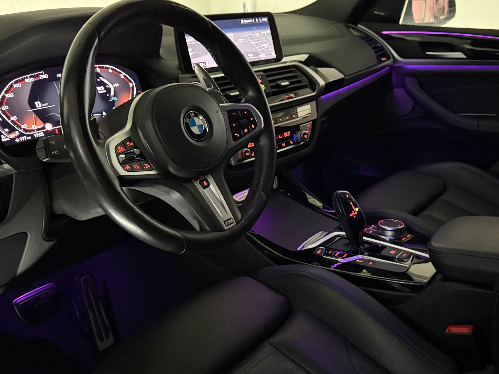 Fahrzeugabbildung BMW X3 M40 d Aut./M-SITZE/STHZ/LED/HuD/ACC/H&K