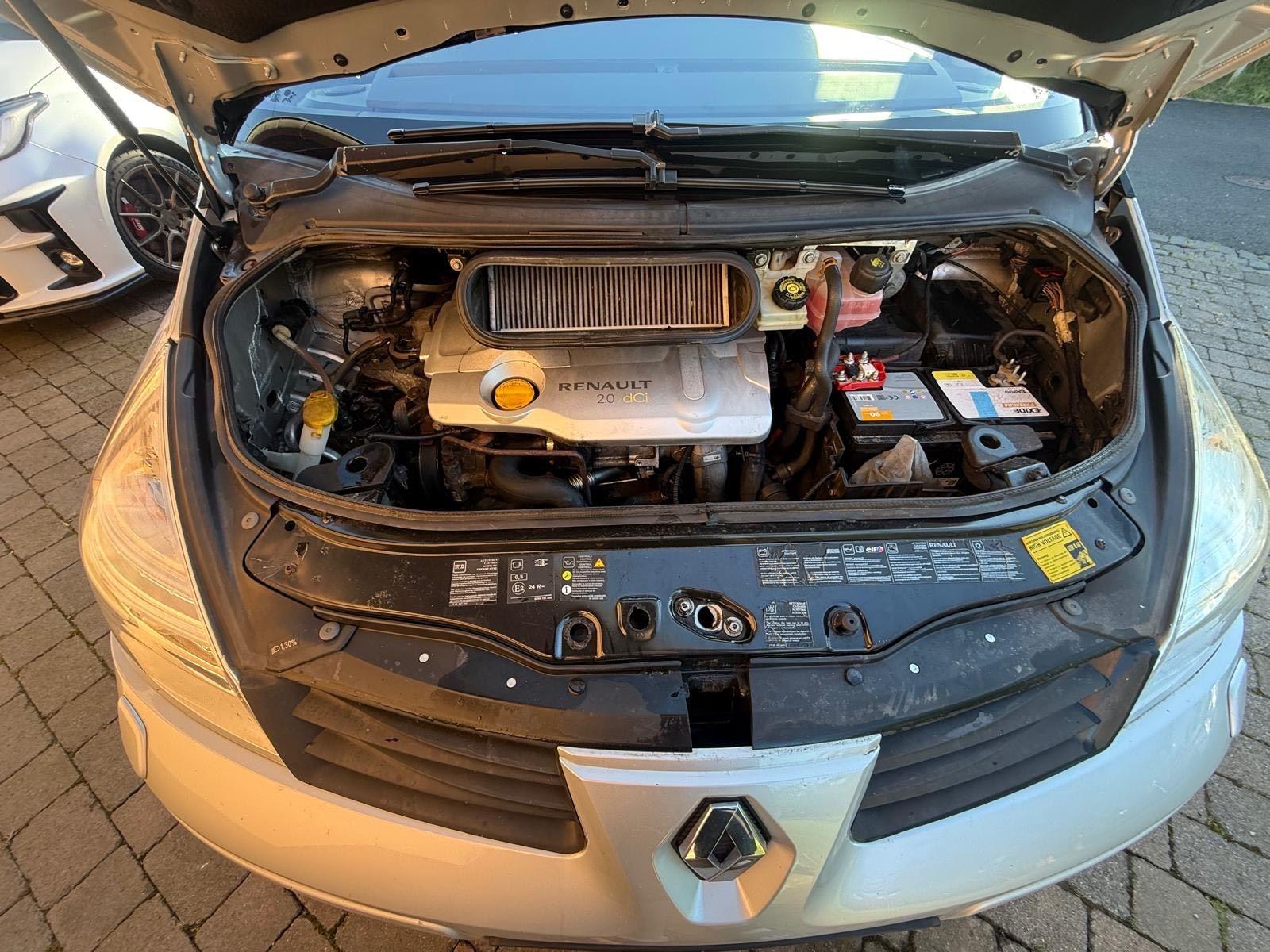 Renault Espace 2011 — photo 12